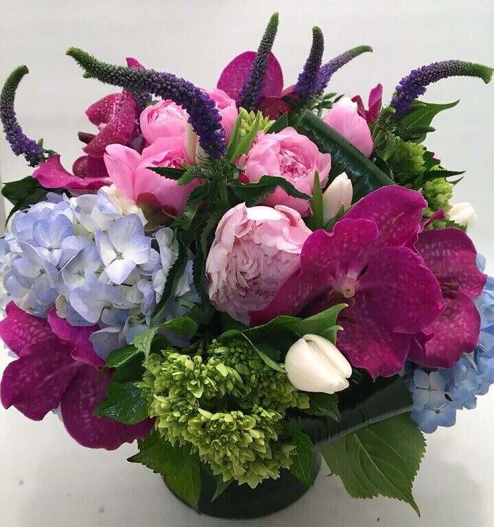 Corporate Gifts Flowers Delivery Nyc